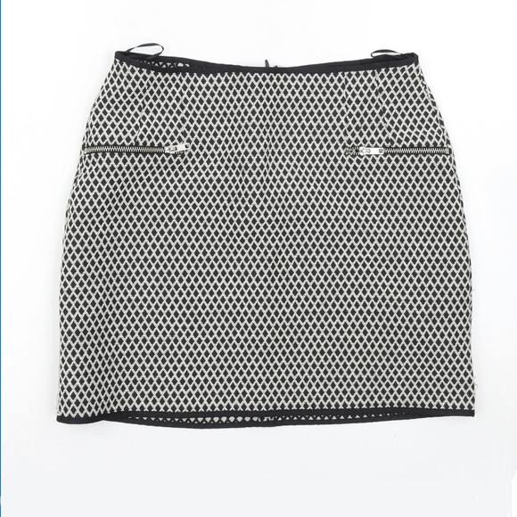 New Look (UK) Mini Skirt, Argyle/Diamond, Black & White, Zippers, (Size US 6) - Picture 2 of 7